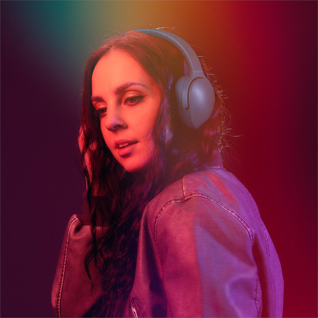 Swiss Cougar Memphis Bluetooth Headphones - Image 13