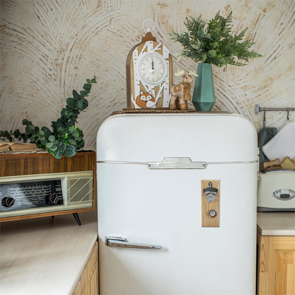 Okiyo Akeru Bamboo Fridge Bottle Opener - Image 2